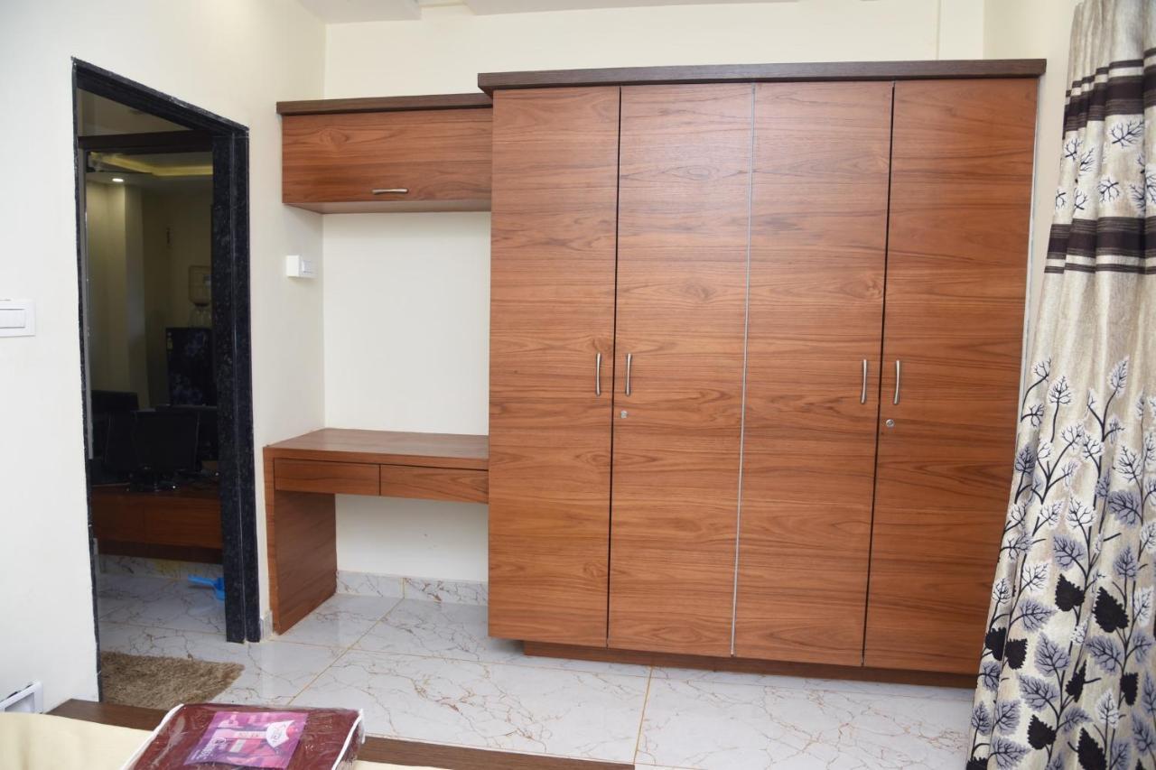 Hayat Residency Service