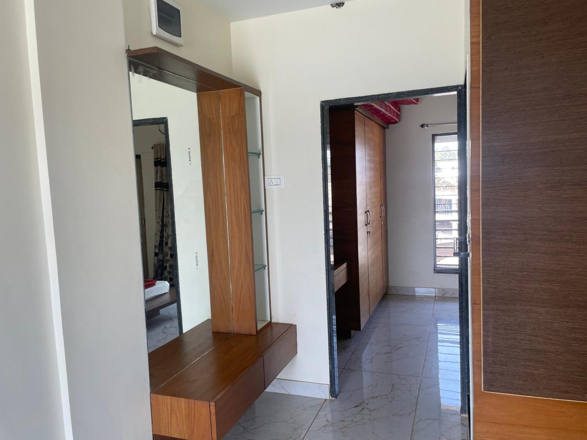 Apartment Hayat Residency Service